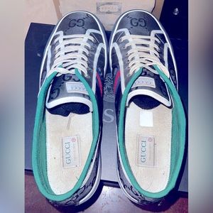 Gucci Off The Grid Tennis 1977 Low ECONYL Dark Grey GG Blue Red White